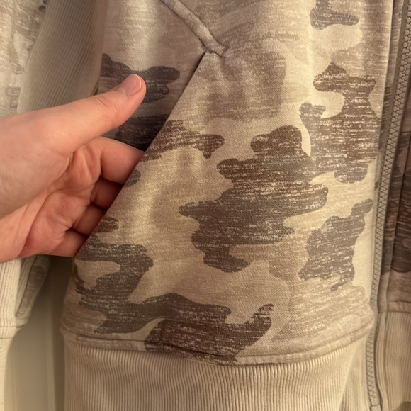 Athleta Camo Hooded Zip Up - Picture 10 of 11